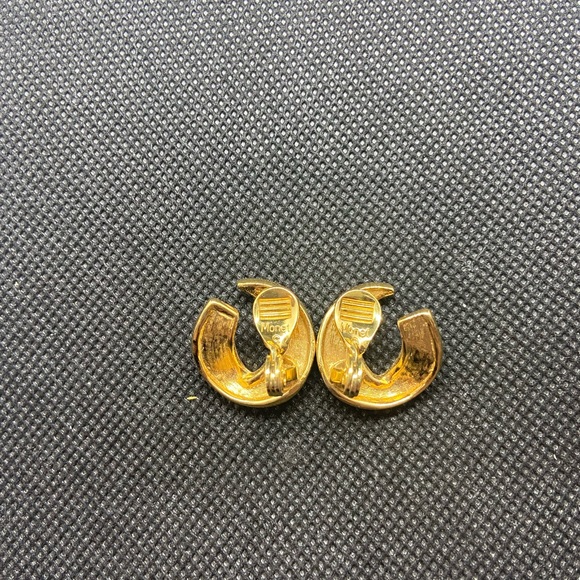 Vintage Monet Earrings - Picture 4 of 4